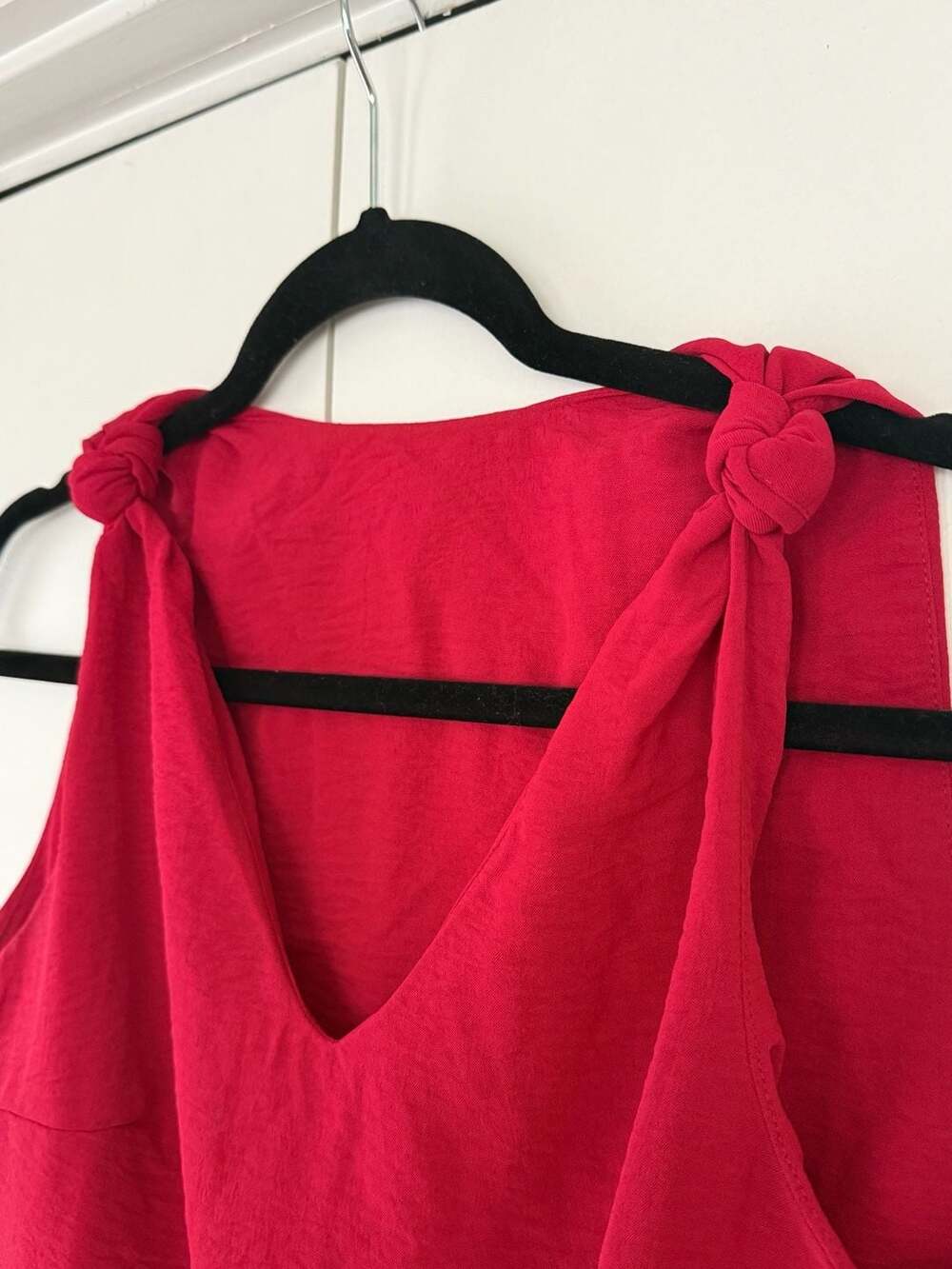 Red Twist-Detail Sleeveless Tank